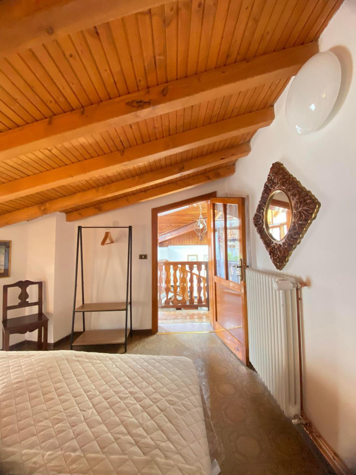 Casa Nel Centro Storico Di Borno Βίλα Εξωτερικό φωτογραφία